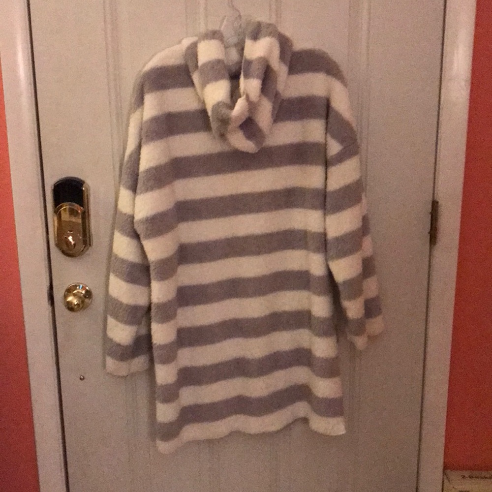 Cozy Robe - Picture 2 of 4